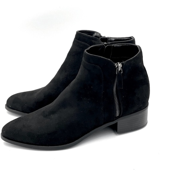 Anne Klein Lavina Black Bootie - Picture 4 of 8